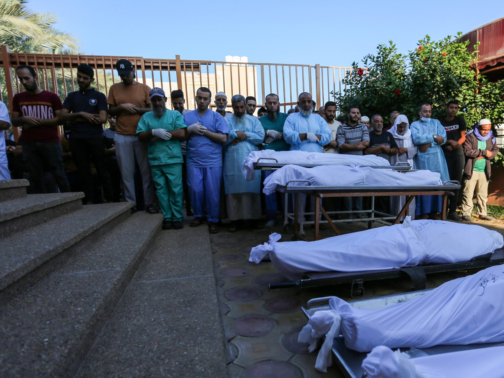 "Israeli Attacks Near Gaza City Hospital Cause Panic Amid Israel-Hamas Conflict"