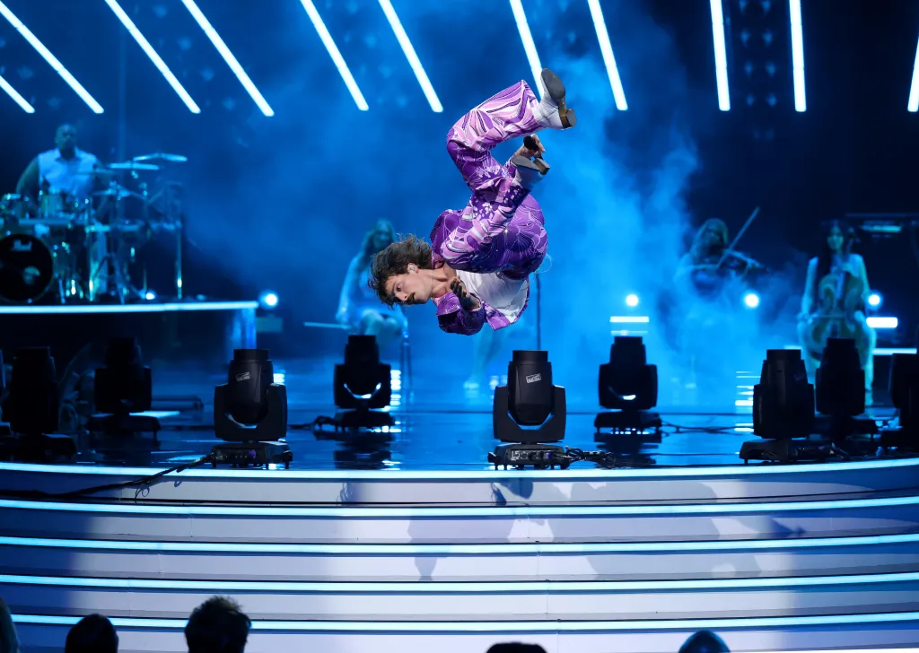 Featured image for Benson Boone Electrifies Minnesota on His American Heart Tour