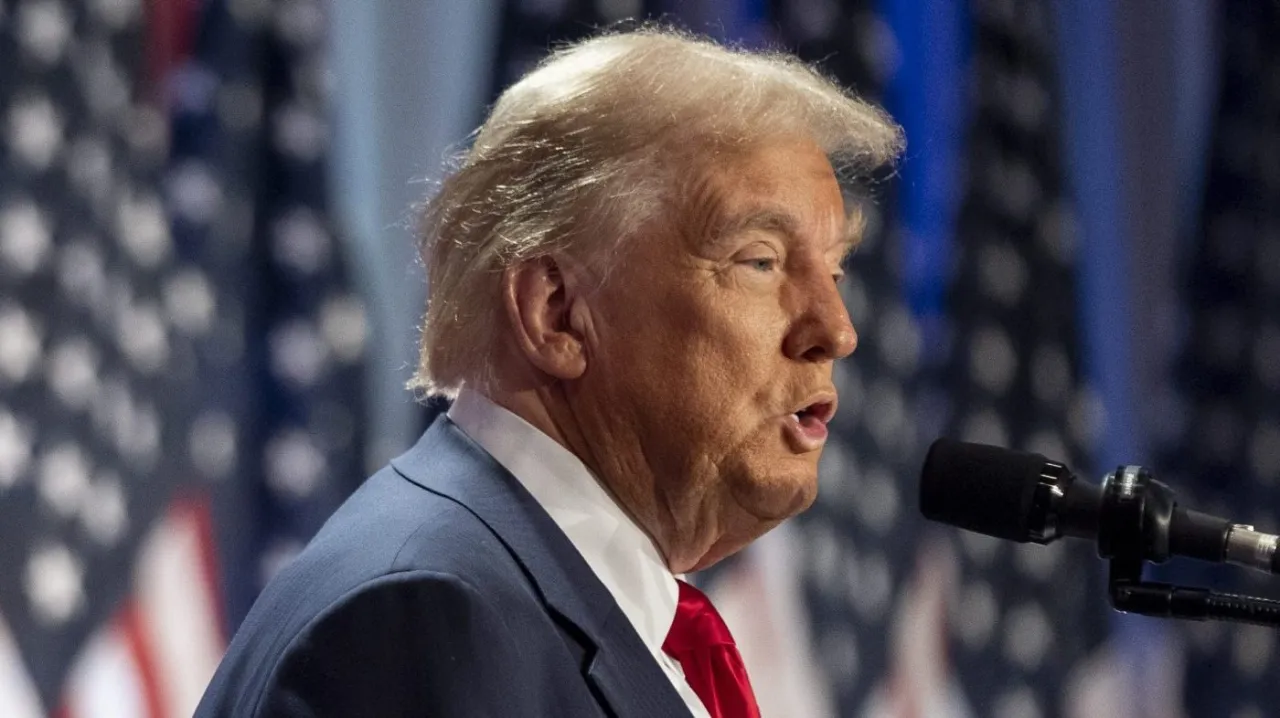 Featured image for Trump Criticizes Retiring Pollster Ann Selzer, Calls for Investigation