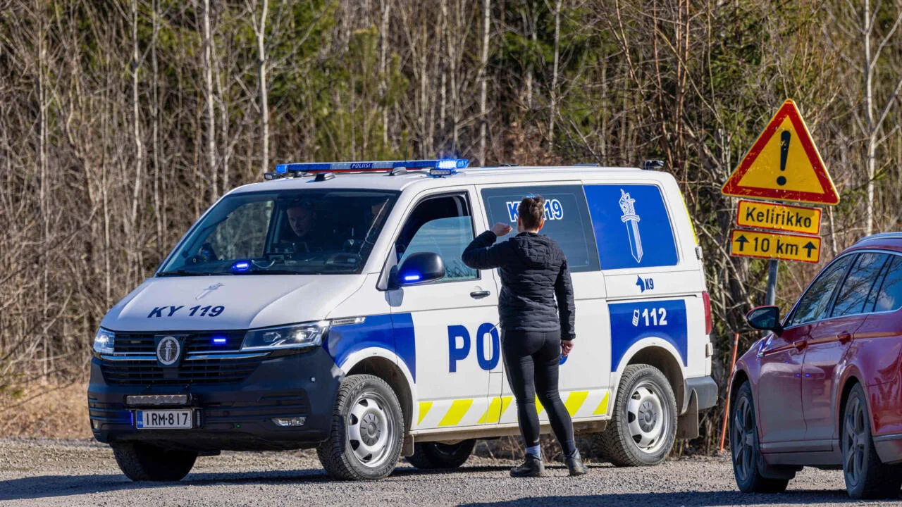 Finland probes suspected territorial breach after two drones crash near Kouvola