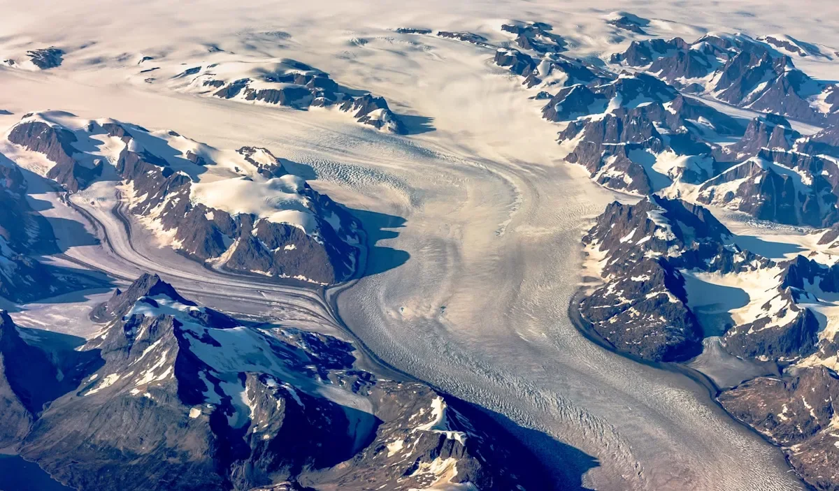 Greenland's Melting Ice Triggers Unexpected Massive Floods and Crater Formation