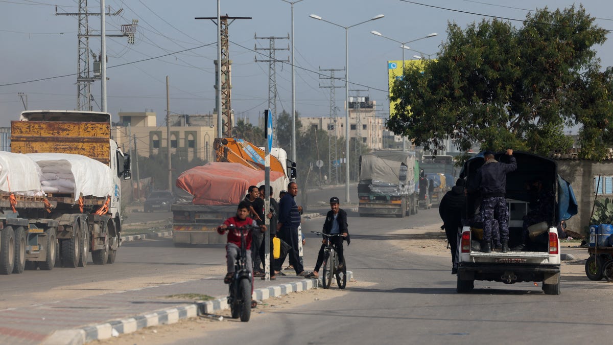 "UN Criticized for Delayed Gaza Aid as Israel War Unfolds"