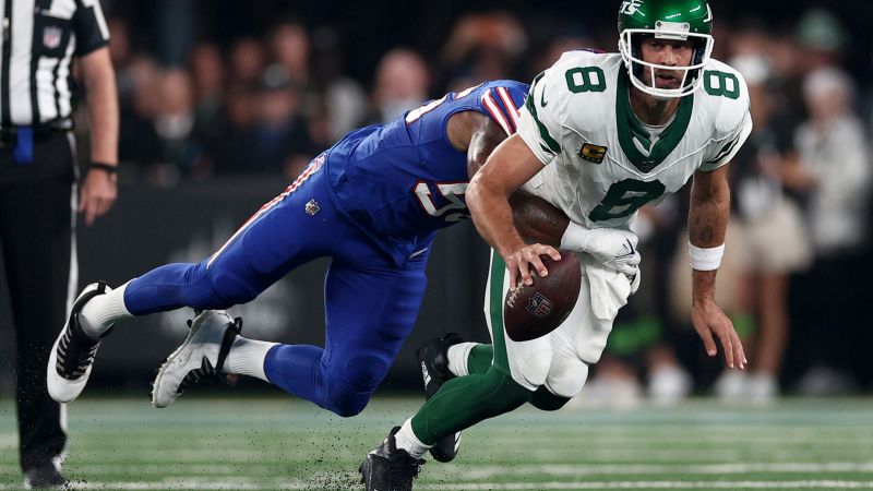 Aaron Rodgers' Ankle Injury Halts Jets Debut, MRI Required