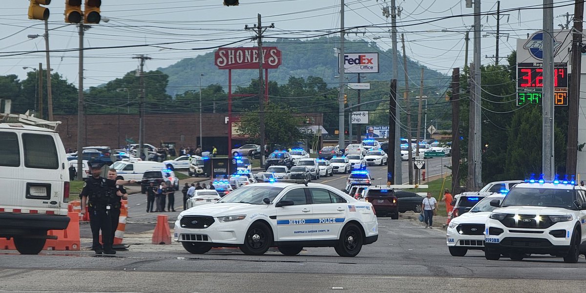 Featured image for Nashville Metro Officer Injured in Shooting, Suspect Dead or in Custody