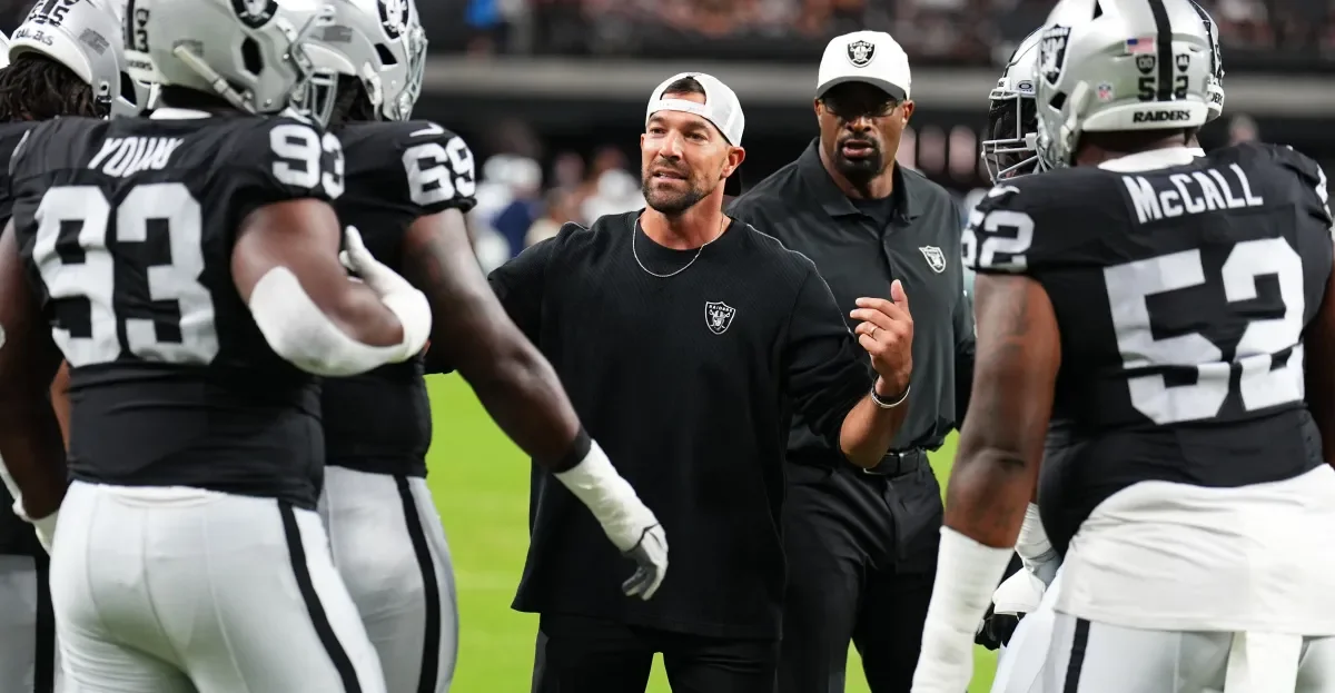 Raiders Elevate Rob Leonard to Defensive Coordinator, Emphasizing Aggression and Run Defense