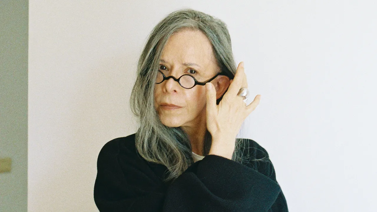 Featured image for Top Foundations for Mature Skin: Blur Wrinkles and Achieve a Youthful Glow