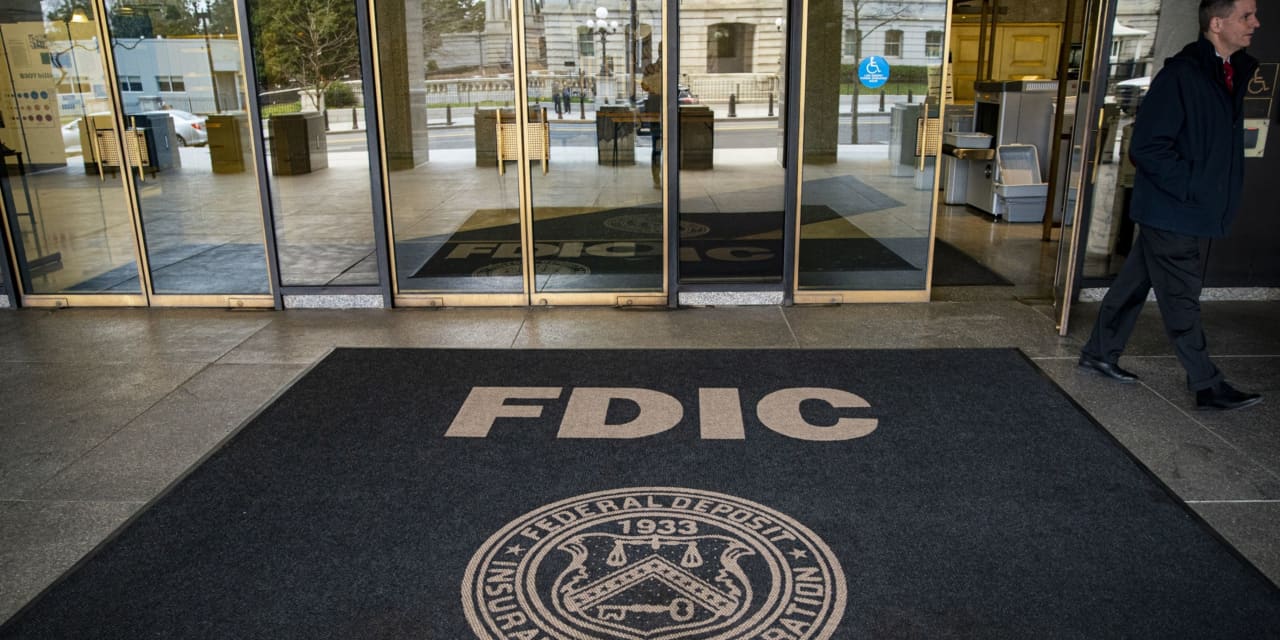 FDIC seeks deal for troubled Silicon Valley Bank by Monday.