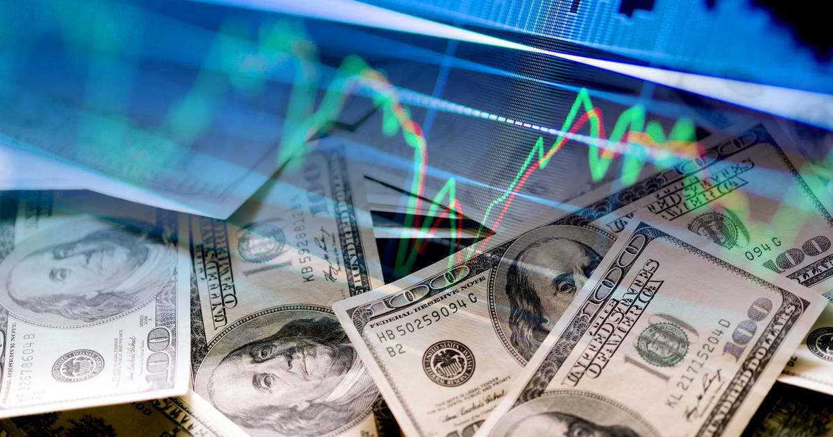 "2024 CD Investment Insights: Expert Analysis and Top Rates Revealed"