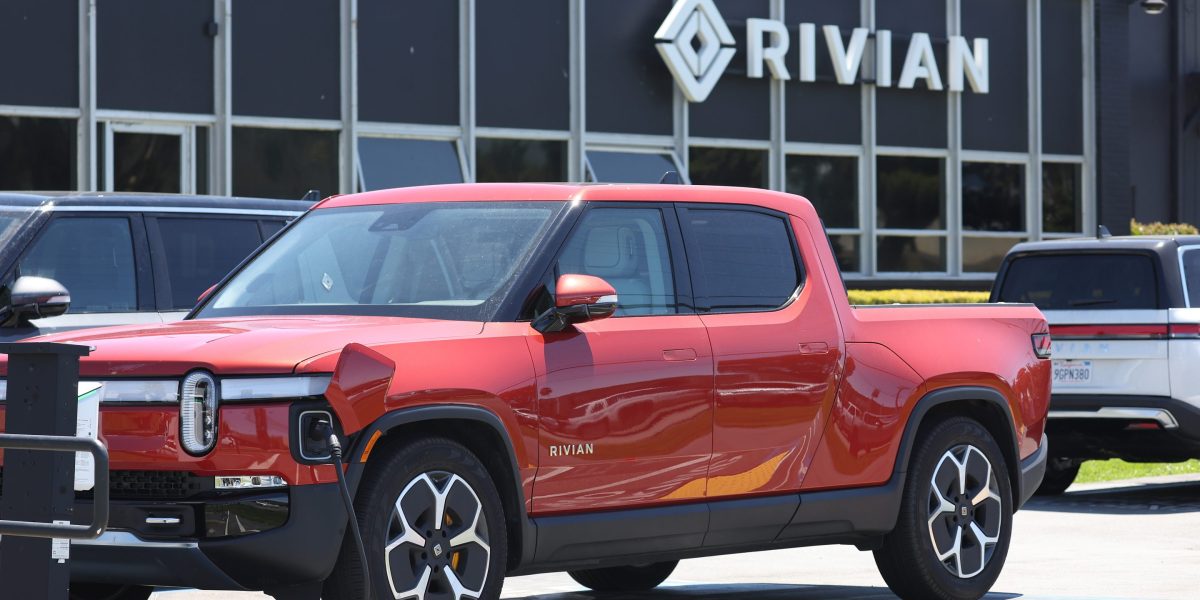 "Rivian Hires Apple Veteran for EV Platform Development"