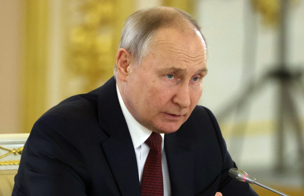 Putin's Warning: Russia's Military Industry Struggles to Keep Up with the West