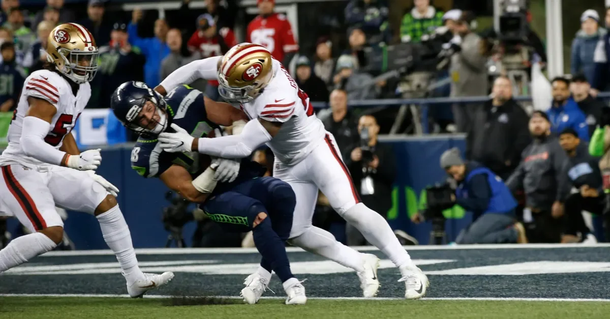 49ers Rebuilds Core: Greenlaw Returns, Evans Signs