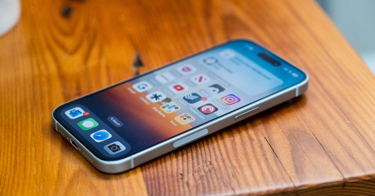 Featured image for Apple resolves Flipper Zero's iPhone disruption with iOS 17.2 update