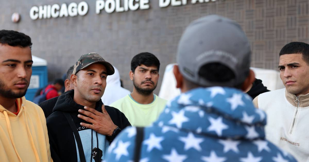 Featured image for "Concerns rise as Venezuela deportation flights resume and migrants urgently seek TPS status"