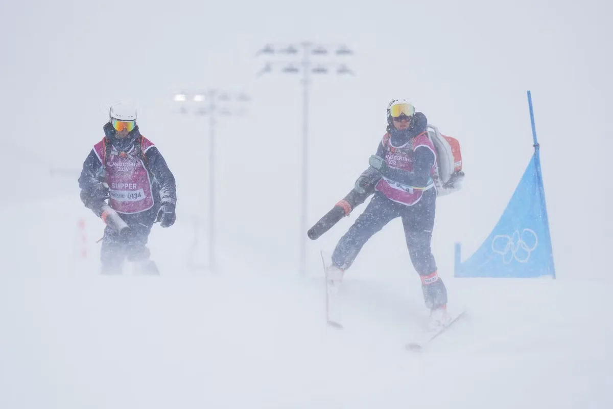 Britain chase curling gold as women's halfpipe postponed by snow at Milano-Cortina