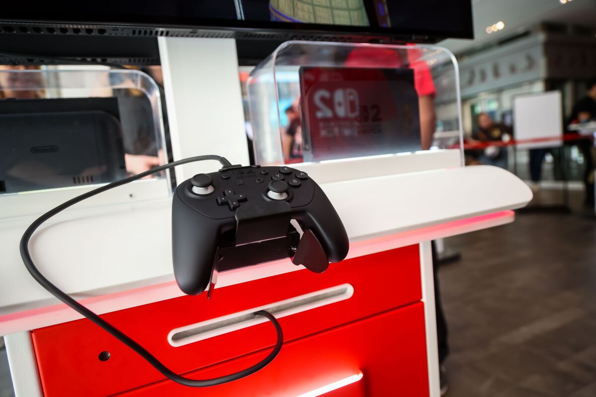 Featured image for US Video Game Hardware Sales Hit Decades-Low in November