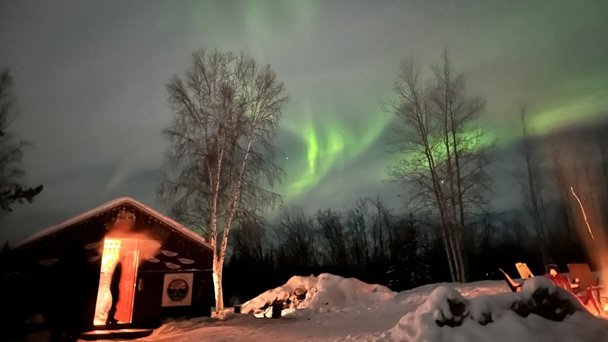 "Midwest and Southern US Brace for Northern Lights as Severe Solar Storm Approaches"