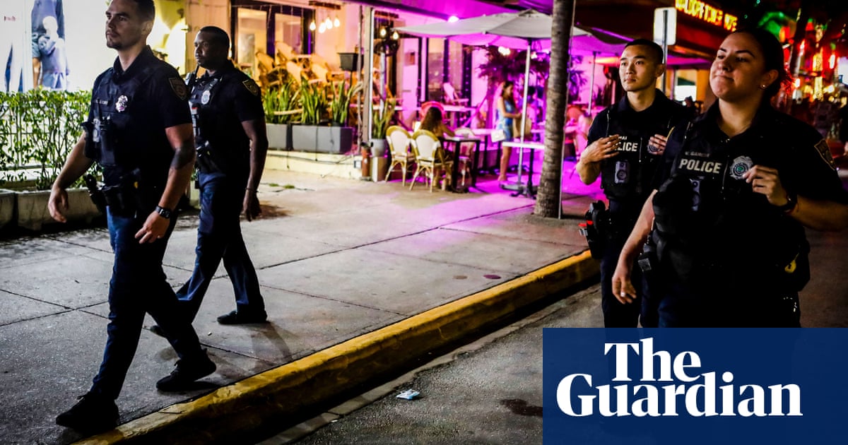 Featured image for Miami Beach Cracks Down on Spring Break Revelers