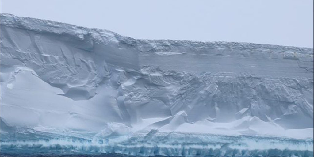 Featured image for "Massive Iceberg Breaks Free: Astonishing Photos and Encounters with the World's Largest Drifting Iceberg"
