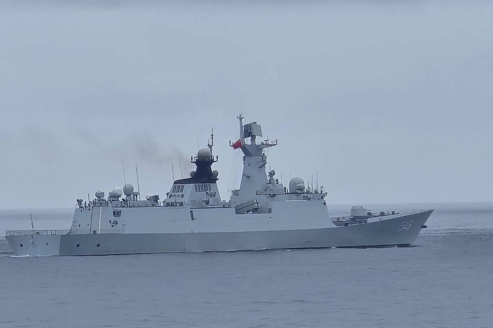 China Conducts Major Military Drills Around Taiwan, Prompting Taiwanese Defiance