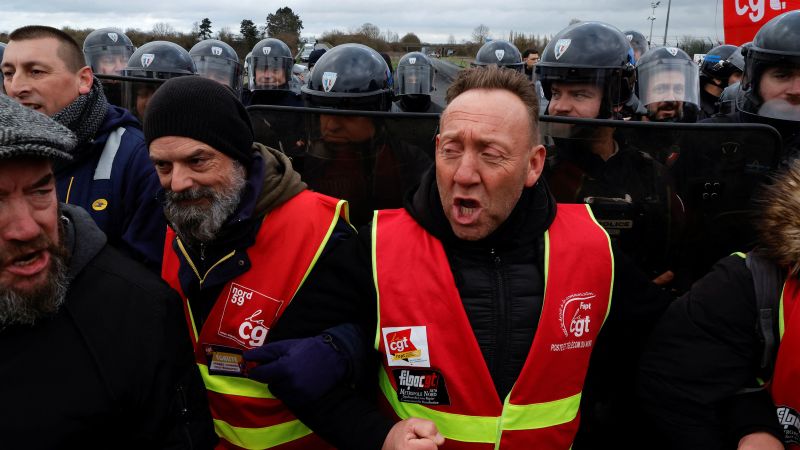 "France Faces Nationwide Disruption and Travel Concerns Amid Pension Reform Strikes and Protests"