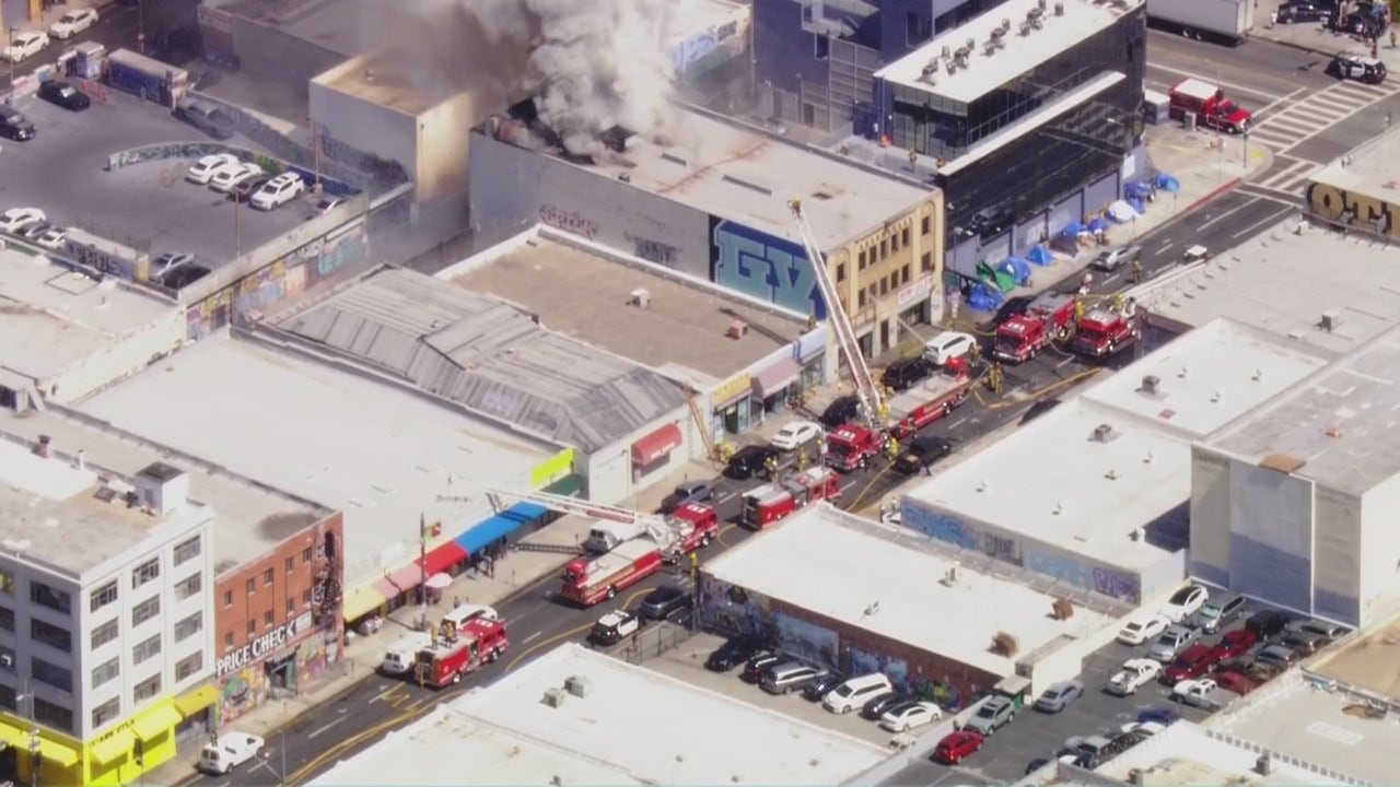 Massive Fire in DTLA Causes Roof Collapse