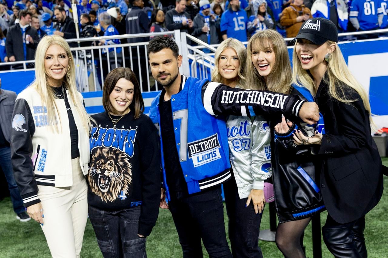 Featured image for "Taylor Lautner and Kyle Juszczyk's Wife: The Taylor Swift Fashion Connection"