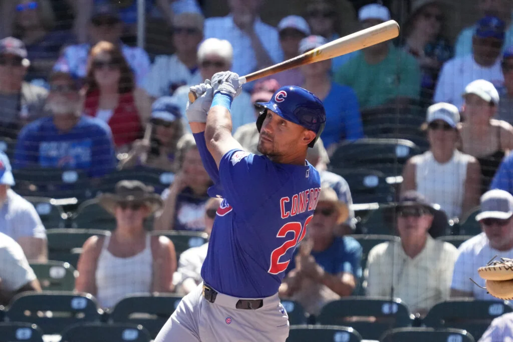 Conforto Lands on Cubs Opening Day Roster as Suzuki Waits