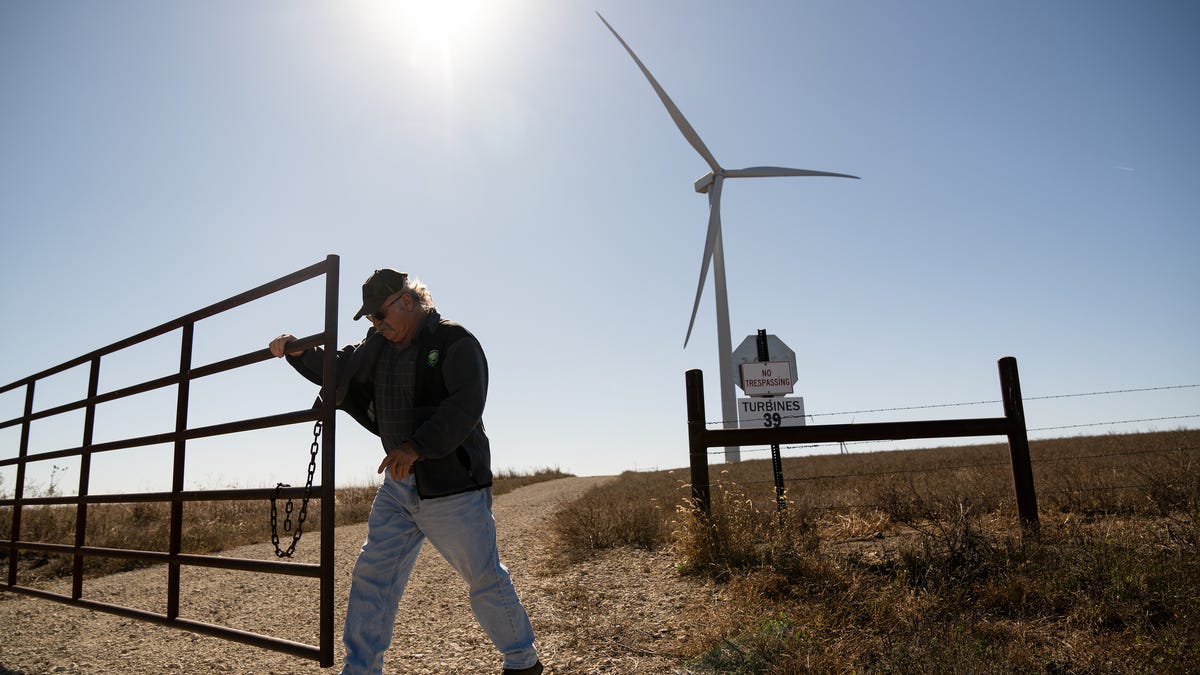 Renewable Energy Battles: Local Bans and Land Lease Fights Across America