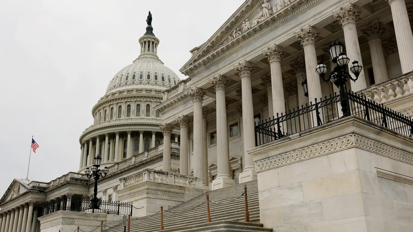 Featured image for Congressional Staff Face First Missed Paycheck Amid Ongoing Shutdown
