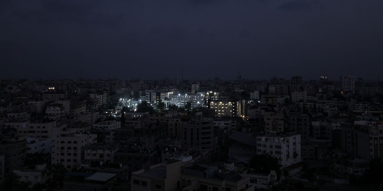 Featured image for Israeli Airstrikes Push Gaza Aid Efforts to the Brink