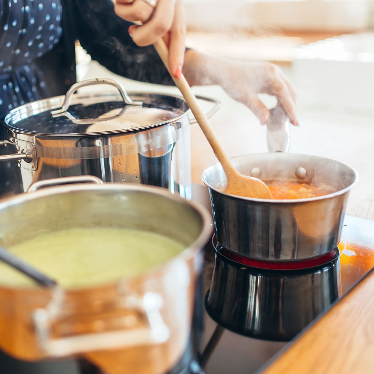 Featured image for Fall's Top 3 Ingredients for a Flat Stomach, According to Dietitians