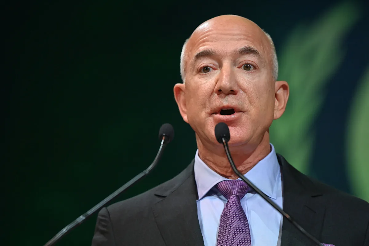 Featured image for Jeff Bezos Faces Backlash Over Controversial Airfield Photo and Pay Concerns