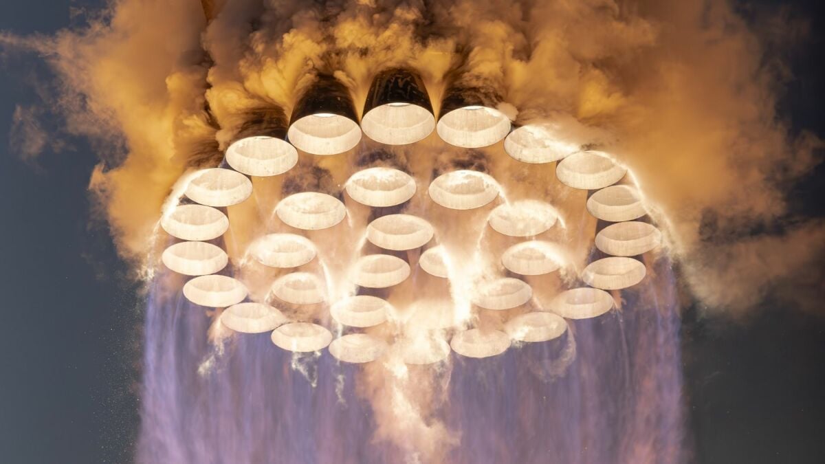SpaceX's Starship: Close-up Images, Successful Flight, and Explosions