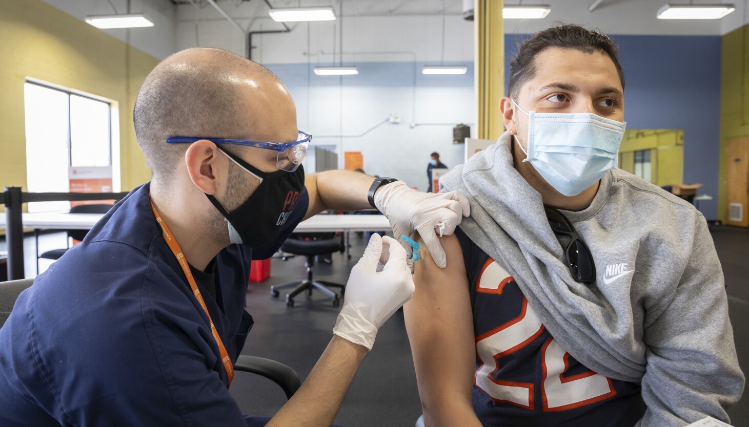 Featured image for Illinois Prepares for Updated COVID-19 Vaccinations Amid Evolving Guidance