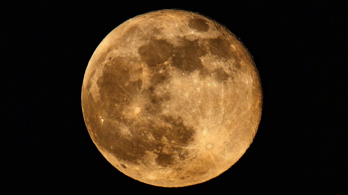 "Rare Celestial Treat: August's Supermoon Duo Peaks with Sturgeon Moon"