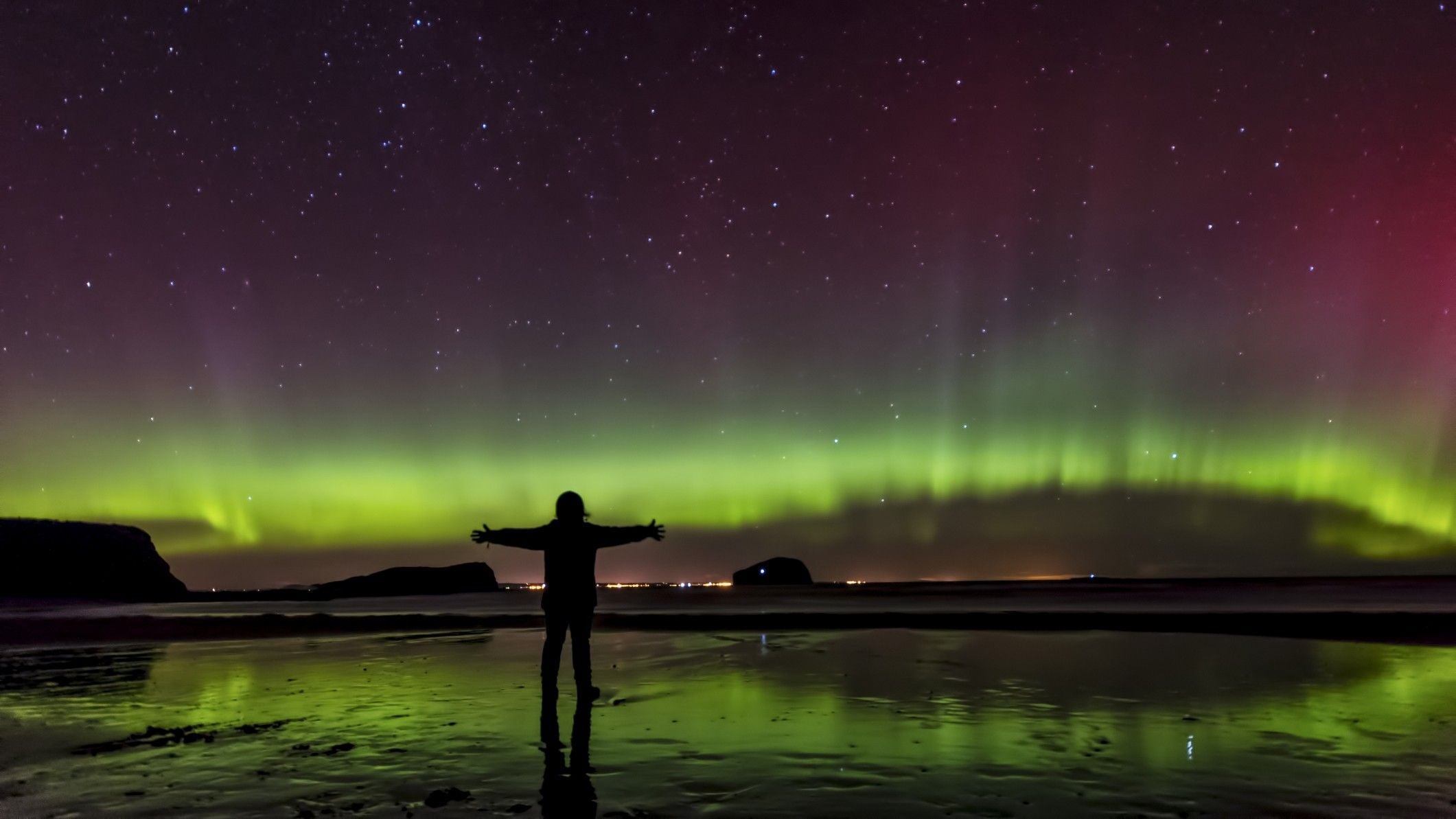 Featured image for Multiple Solar Events to Ignite Northern Lights Across U.S. This Week