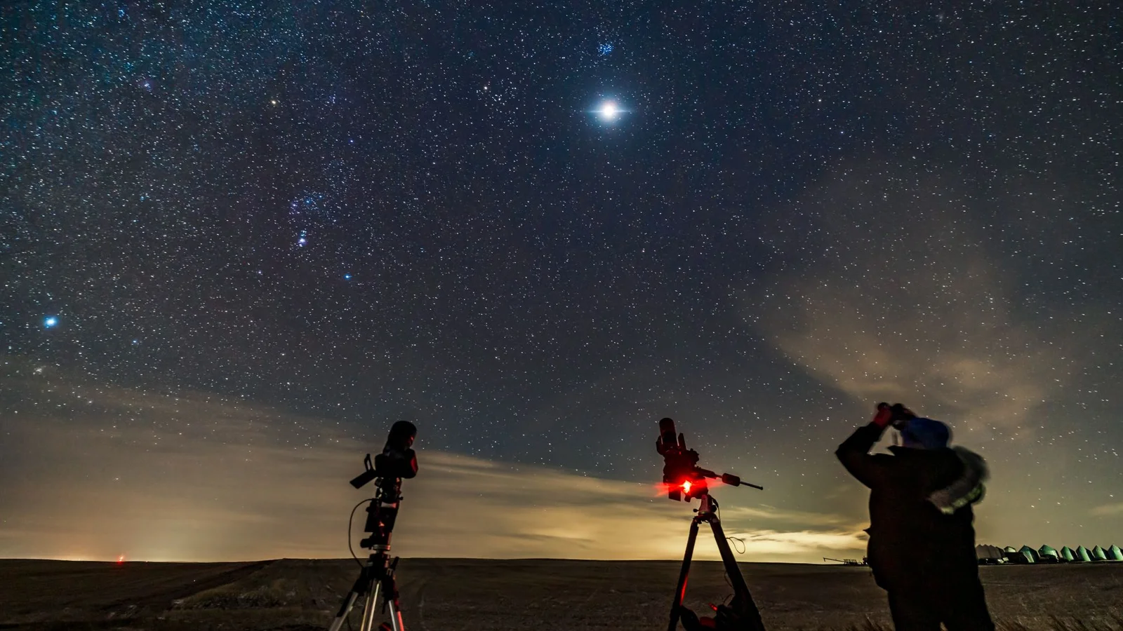 Moon Dances with the Seven Sisters Tonight: See the Pleiades Pairing on Feb 23