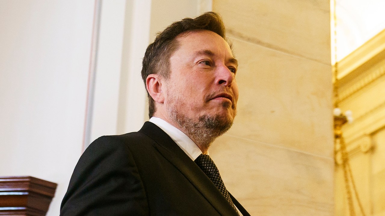 "Elon Musk Extends Starlink Access to Aid Organizations in Gaza"