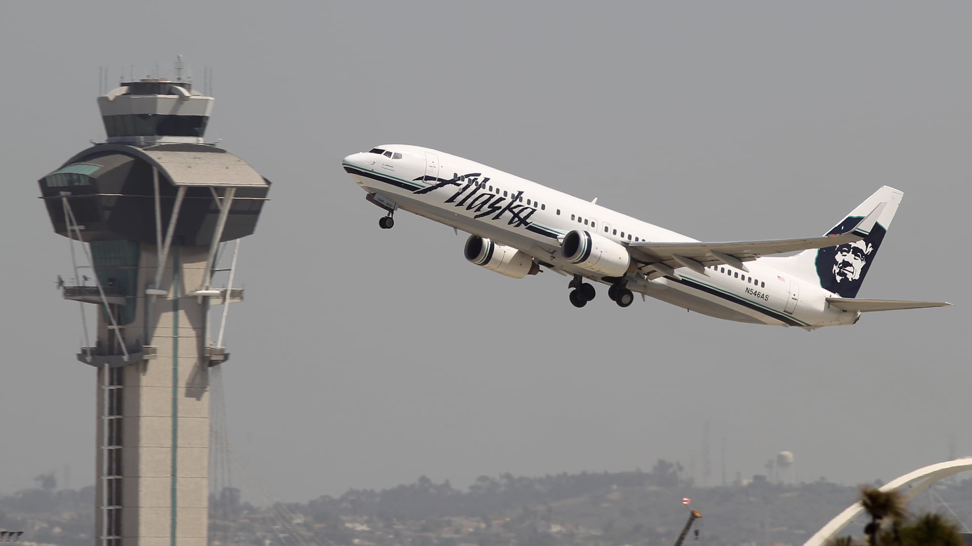 Featured image for "Jim Cramer's Expert Insights: 10 Key Stock Market Watchpoints for Monday"