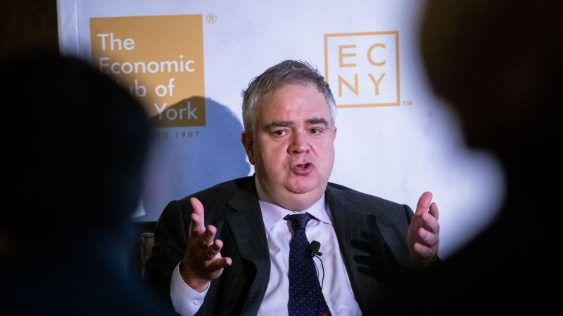 "JetBlue CEO Robin Hayes Announces February Departure, COO Joanna Geraghty to Take Over"