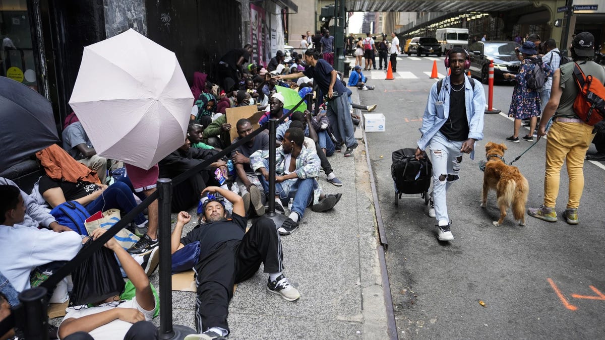 NYC Battles Texas Over $700M Migrant Transport Lawsuit as Mayor-Federal Feud Intensifies