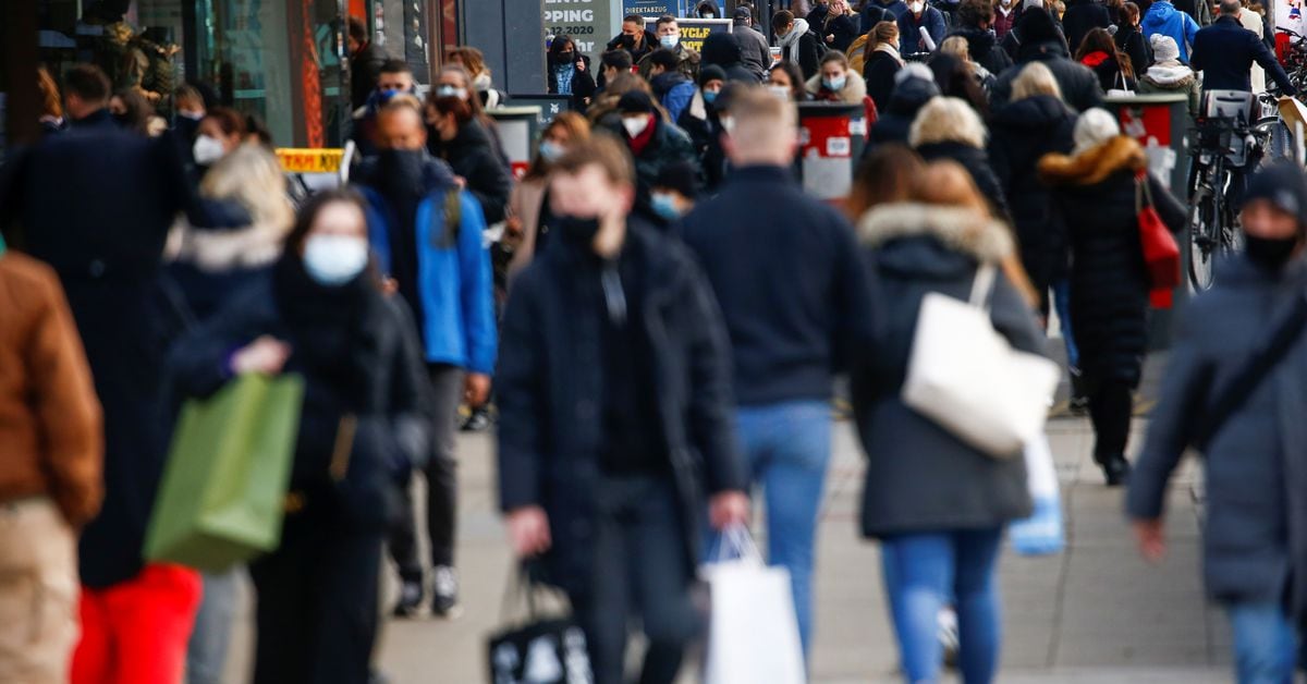 Featured image for Inflation and Russian ban push German economy into recession.