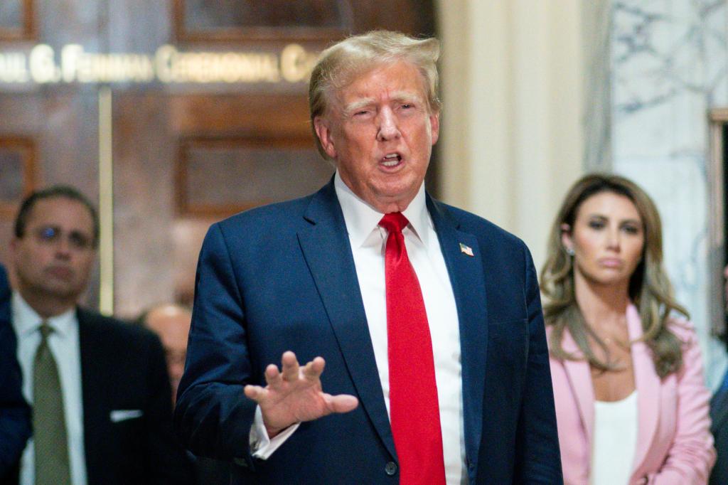 "Manhattan Judge Delays Trump's Hush Money Trial Amid Last-Minute Evidence Dump"