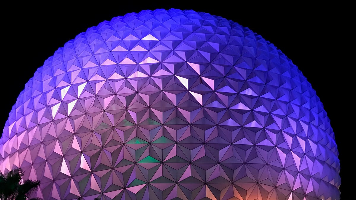 Featured image for EPCOT's Emotional 'Luminous' Show Divides Disney World Guests