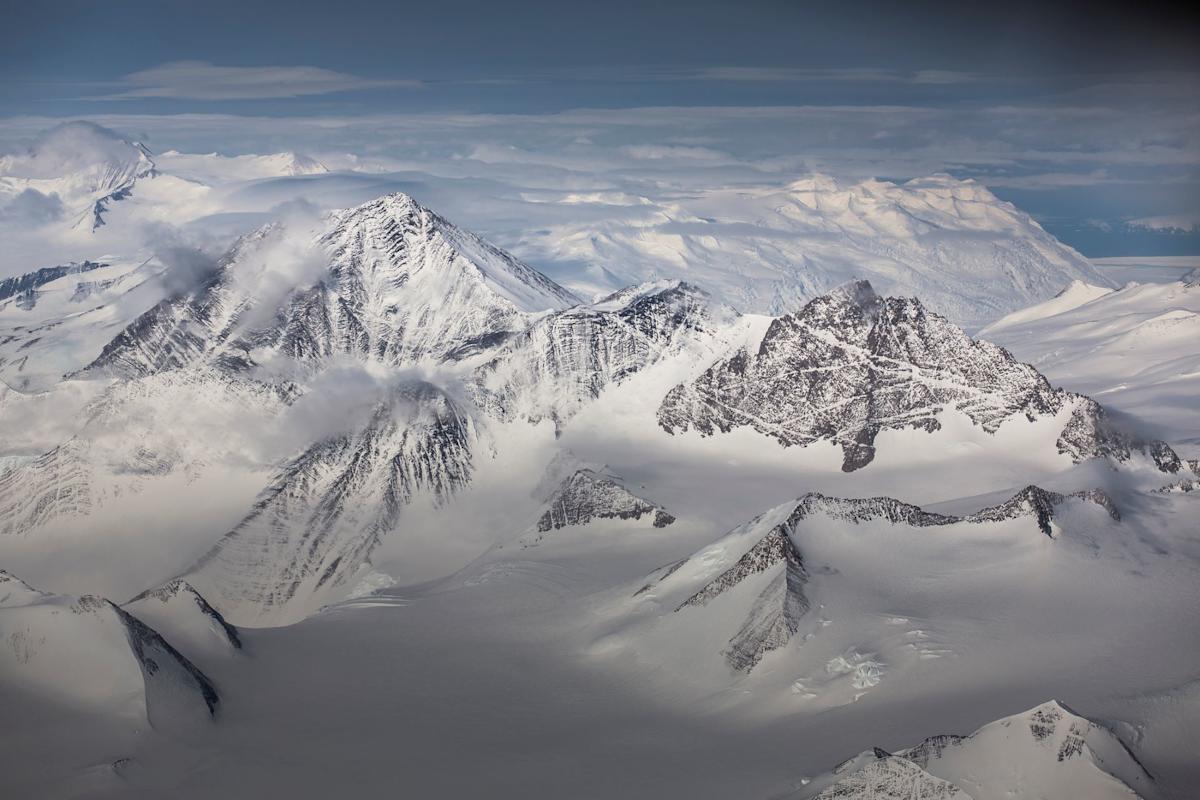 Featured image for Scientists Uncover Ancient Antarctic Ecosystem and Hidden Mountain Range