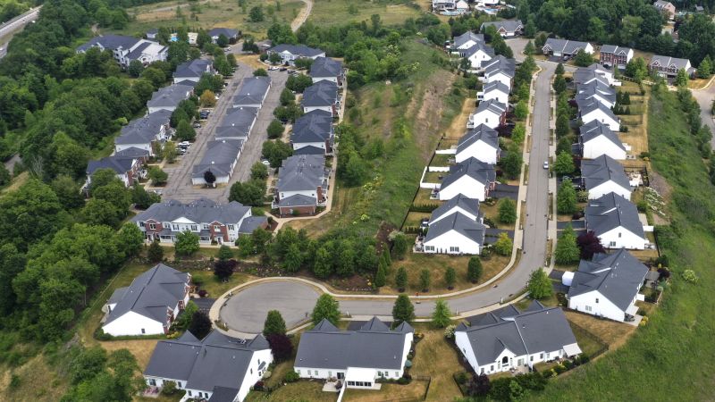 Featured image for Mortgage rates fluctuate as demand rises and falls.