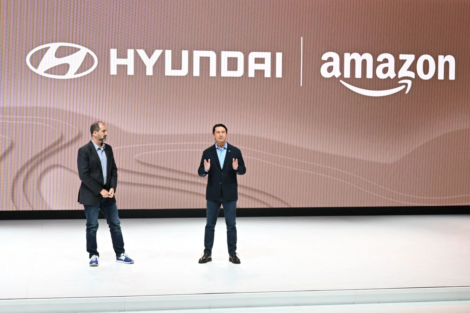 Featured image for Amazon Expands to Car Sales with Hyundai Partnership