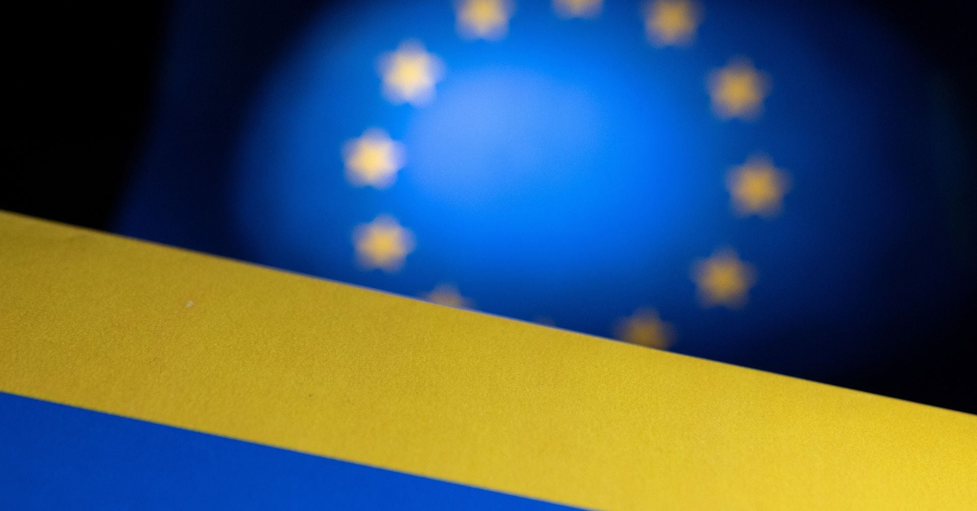"EU Leaders Seek Resolution with Hungary on Ukraine Aid in Summit Showdown"