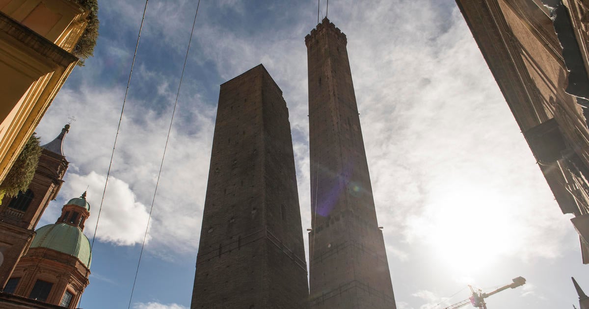 Featured image for Italian City on Edge as Leaning Tower Teeters on Collapse