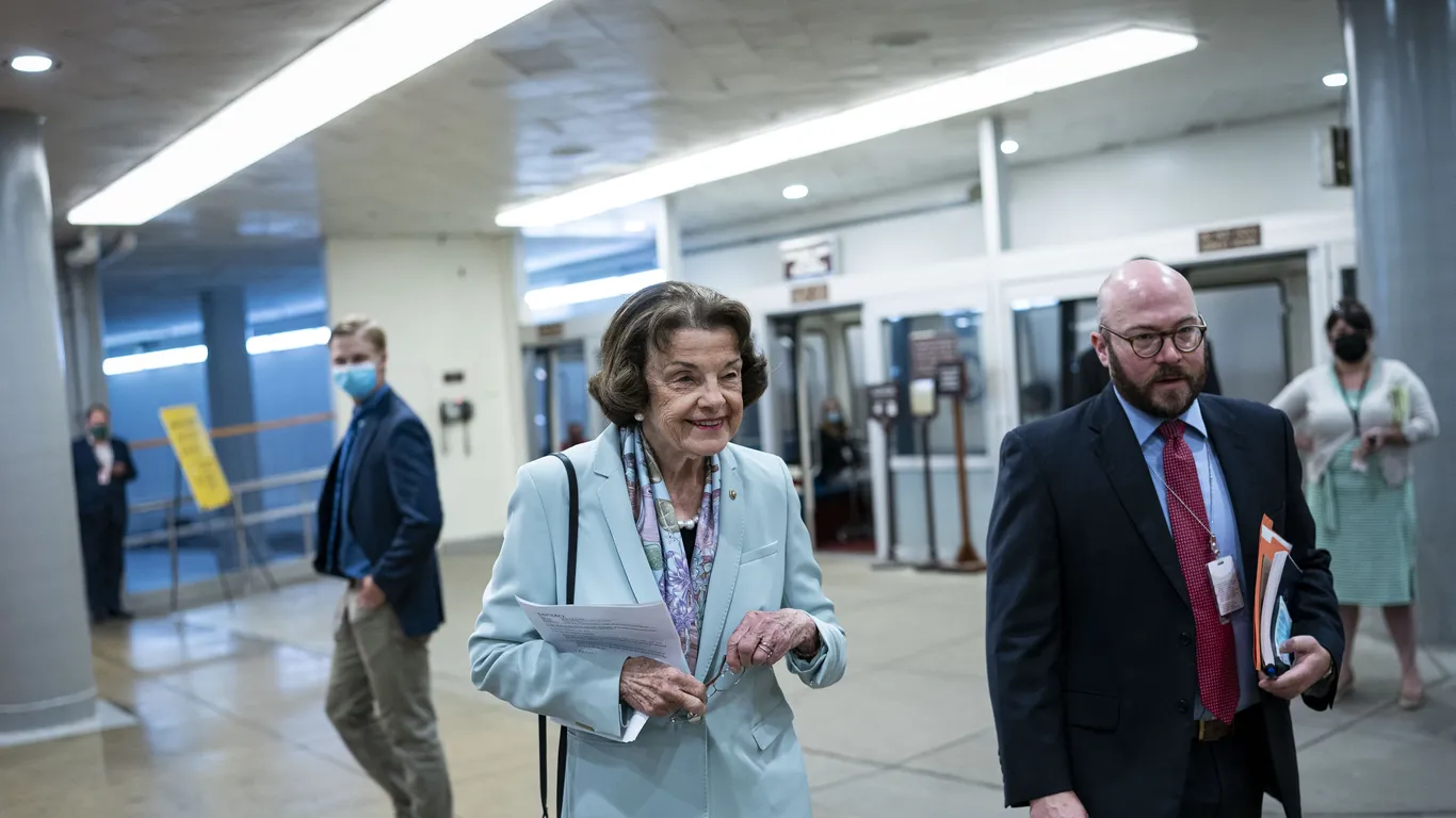 GOP women defend Feinstein against "sexist" campaign while Democrats show lack of concern for courts.